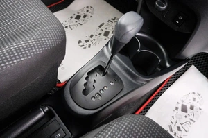 Хетчбэк Toyota Vitz 2018 года, 899000 рублей, Красноярск