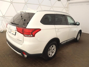 Внедорожник Mitsubishi Outlander 2017 года, 1770000 рублей, Орёл