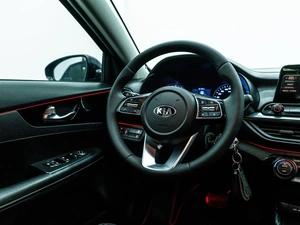 Седан Kia Cerato 2019 года, 1930000 рублей, Красноярск