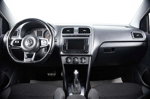 Седан Volkswagen Polo 2018 года, 1359000 рублей, Пермь