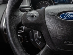 Хетчбэк Ford Focus 2012 года, 900000 рублей, Краснодар