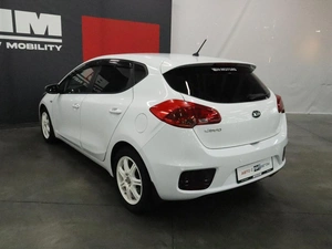 Купе Kia Ceed 2016 года, 1250000 рублей, Курск