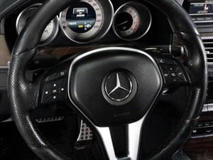 Седан Mercedes-benz E-класс 2013 года, 1999000 рублей, Тюмень