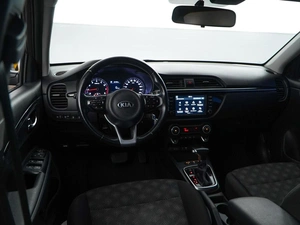 Седан Kia Rio 2018 года, 1437077 рублей, Москва