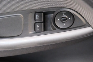 Хетчбэк Ford Focus 2012 года, 829000 рублей, Омск