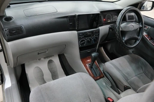 Седан Toyota Corolla 2001 года, 449000 рублей, Омск