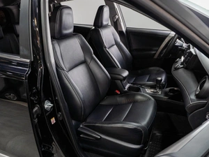 Внедорожник Toyota RAV4 2016 года, 2599000 рублей, Тюмень