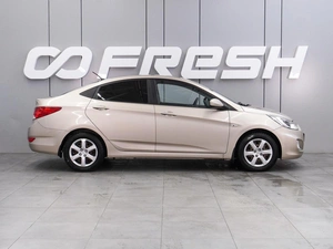 Седан Hyundai Solaris 2011 года, 899000 рублей, Воронеж