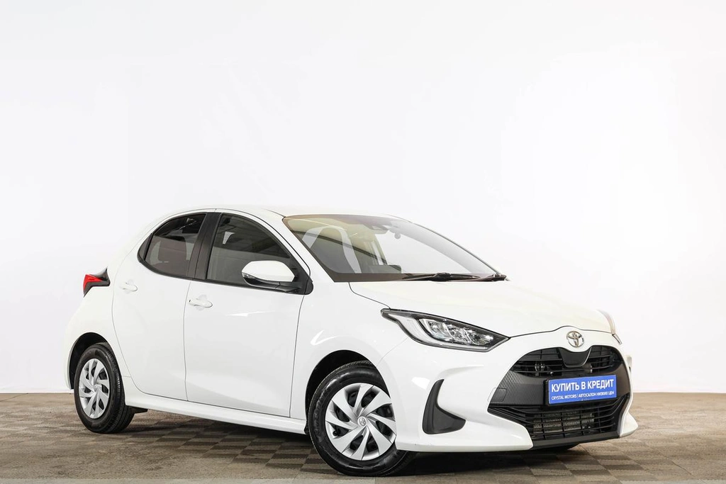 Хетчбэк Toyota Yaris 2020 года, 1529000 рублей, Тюмень