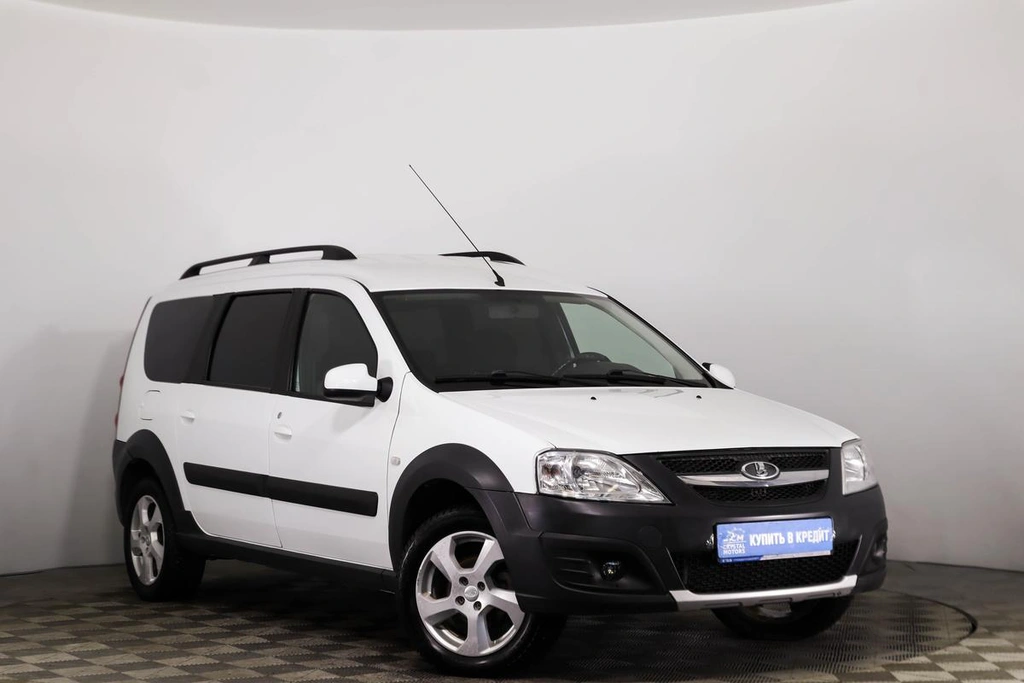 Универсал ВАЗ (LADA) Largus Cross 2017 года, 899000 рублей, Пермь