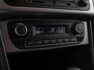 Седан Volkswagen Polo 2015 года, 899000 рублей, Тюмень