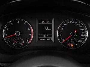 Седан Volkswagen Jetta 2012 года, 999000 рублей, Тюмень