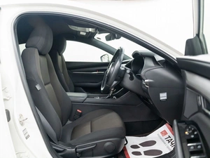Хетчбэк Mazda 3 2019 года, 1700000 рублей, Красноярск