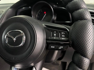 Седан Mazda Axela 2017 года, 1249000 рублей, Красноярск