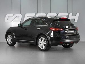 Внедорожник Infiniti QX70 2015 года, 2430000 рублей, Красный Пахарь