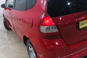 Хетчбэк Honda Fit 2003 года, 389000 рублей, Новокузнецк