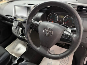 Минивэн Toyota Wish 2010 года, 1179000 рублей, Красноярск