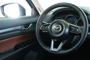 Внедорожник Mazda CX-5 2018 года, 2799000 рублей, Омск