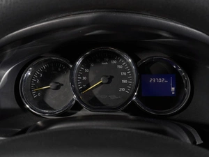 Хетчбэк Renault Sandero 2017 года, 929555 рублей, Тверь