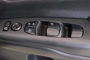 Минивэн Nissan Serena 2019 года, 2079000 рублей, Омск