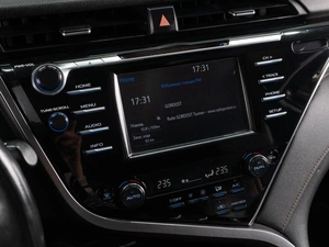 Седан Toyota Camry 2019 года, 2349000 рублей, Тюмень