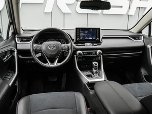 Внедорожник Toyota RAV4 2021 года, 3290000 рублей, Краснодар