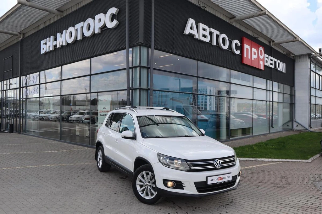 Внедорожник Volkswagen Tiguan 2013 года, 1600000 рублей, Мирное