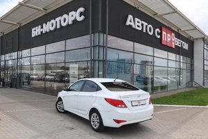 Седан Hyundai Solaris 2016 года, 1220000 рублей, Мирное