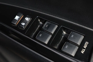 Универсал Toyota Corolla Fielder 2018 года, 1749000 рублей, Новосибирск