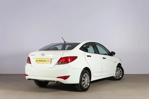 Седан Hyundai Solaris 2016 года, 799000 рублей, Новосибирск