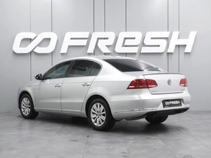 Седан Volkswagen Passat 2011 года, 1199000 рублей, Воронеж