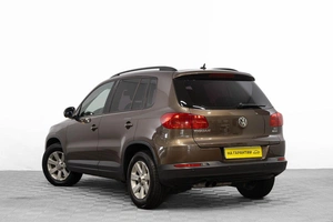 Внедорожник Volkswagen Tiguan 2014 года, 1259000 рублей, Барнаул
