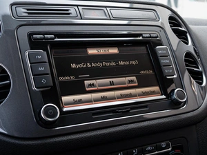 Внедорожник Volkswagen Tiguan 2011 года, 1280000 рублей, Краснодар