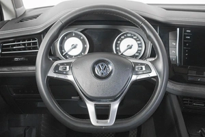 Внедорожник Volkswagen Touareg 2020 года, 4369000 рублей, Кемерово