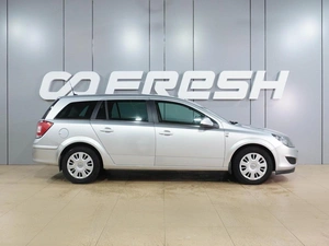 Универсал Opel Astra 2010 года, 669000 рублей, Воронеж