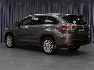 Внедорожник Toyota Highlander 2014 года, 2839000 рублей, Тюмень