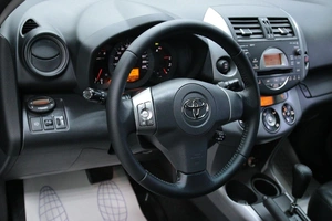 Внедорожник Toyota RAV4 2008 года, 1398000 рублей, Солонцы