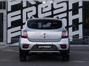 Хетчбэк Renault Sandero Stepway 2015 года, 847500 рублей, Волгоград