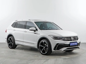 Внедорожник Volkswagen Tiguan 2021 года, 4107444 рублей, Москва