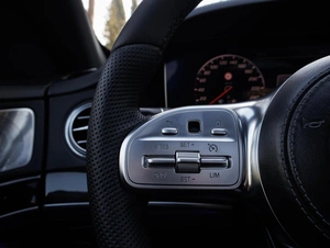 Седан Mercedes-benz S-класс 2018 года, 4350000 рублей, Большой Сочи