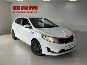 Хэтчбек Kia Rio 2014 года, 825000 рублей, Смоленск