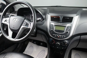 Седан Hyundai Solaris 2013 года, 809000 рублей, Оренбург