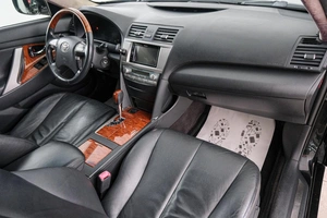 Седан Toyota Camry 2008 года, 1039000 рублей, Красноярск