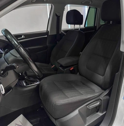 Внедорожник Volkswagen Tiguan 2012 года, 1397000 рублей, Красноярск