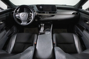 Седан Lexus ES 2020 года, 4199000 рублей, Сургут