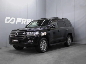 Внедорожник Toyota Land Cruiser 2019 года, 7420000 рублей, Омск