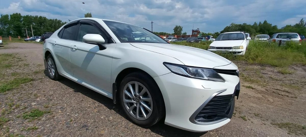 Седан Toyota Camry 2021 года, 3100000 рублей, Сосновоборск