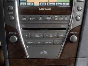 Седан Lexus ES 2011 года, 1395000 рублей, Тюмень