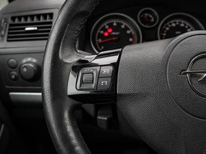 Минивэн Opel Zafira 2011 года, 680000 рублей, Краснодар