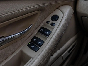 Седан BMW 5 серия 2013 года, 1830000 рублей, Краснодар